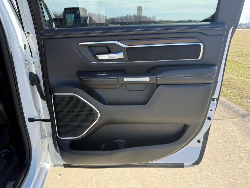 Used 2021 RAM 1500 Laramie image 14