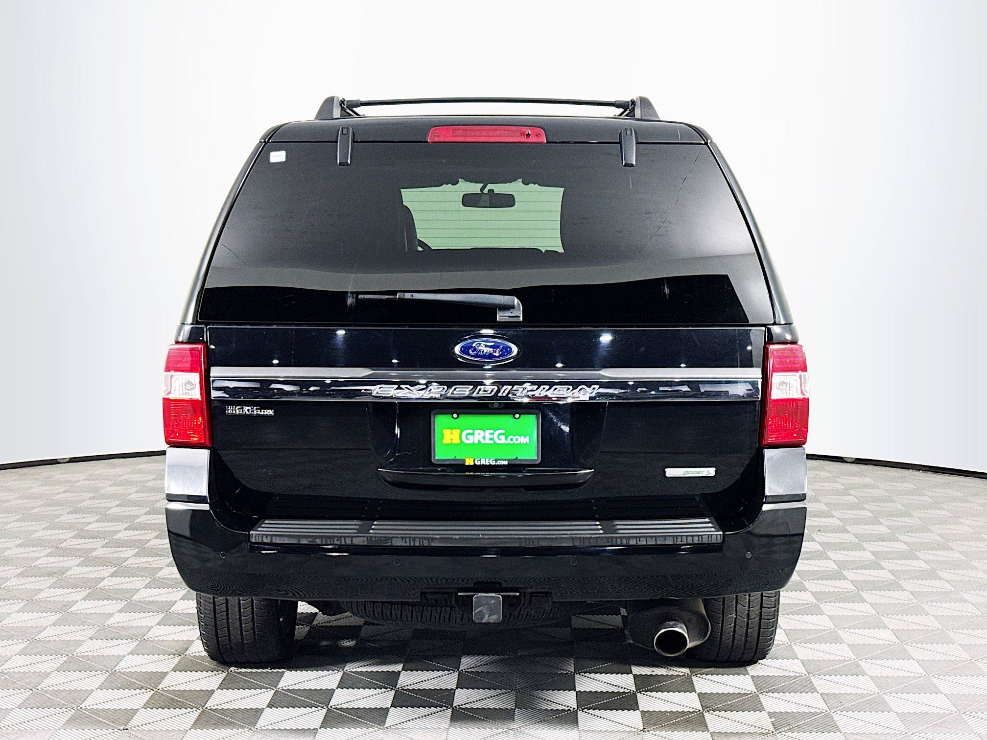Used 2017 Ford Expedition XLT w/ Equipment Group 202A AWD/4WD image 7