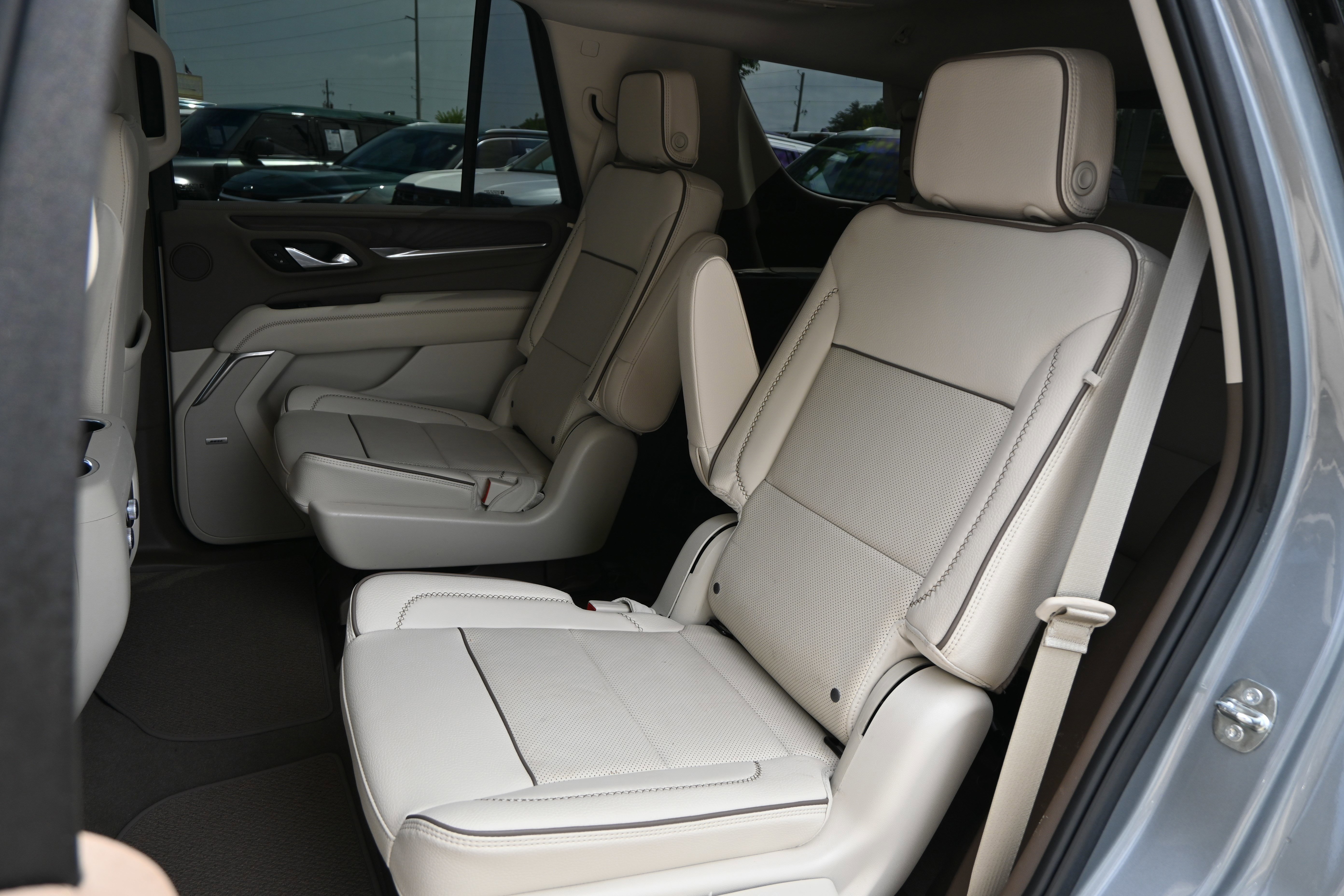 Used 2023 GMC Yukon Denali AWD/4WD image 33
