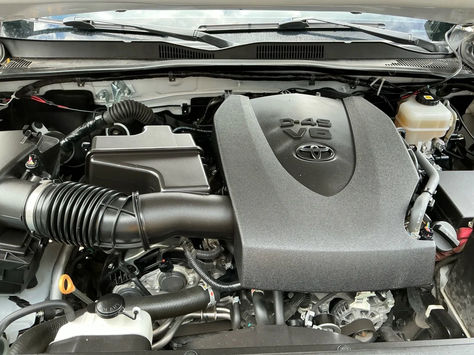 Used 2022 Toyota Tacoma TRD Off-Road image 24