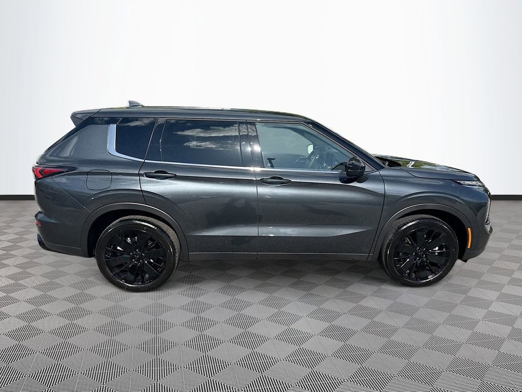 New 2026 Mitsubishi Outlander LE FWD image 8