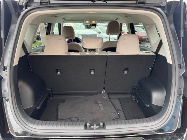 Certified 2025 Kia Soul LX w/ LX Technology Package FWD image 10