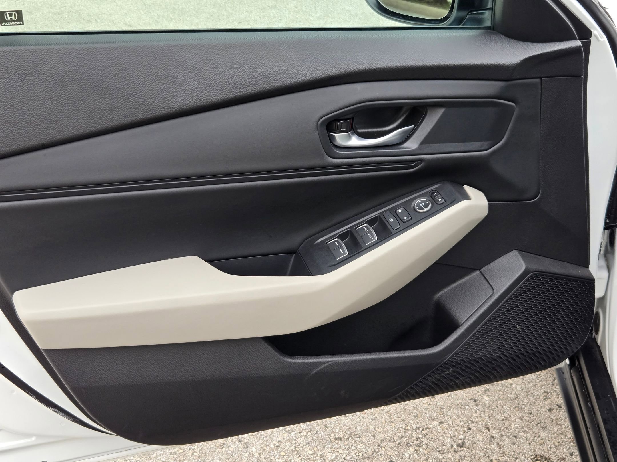 Certified 2025 Honda Accord SE image 10