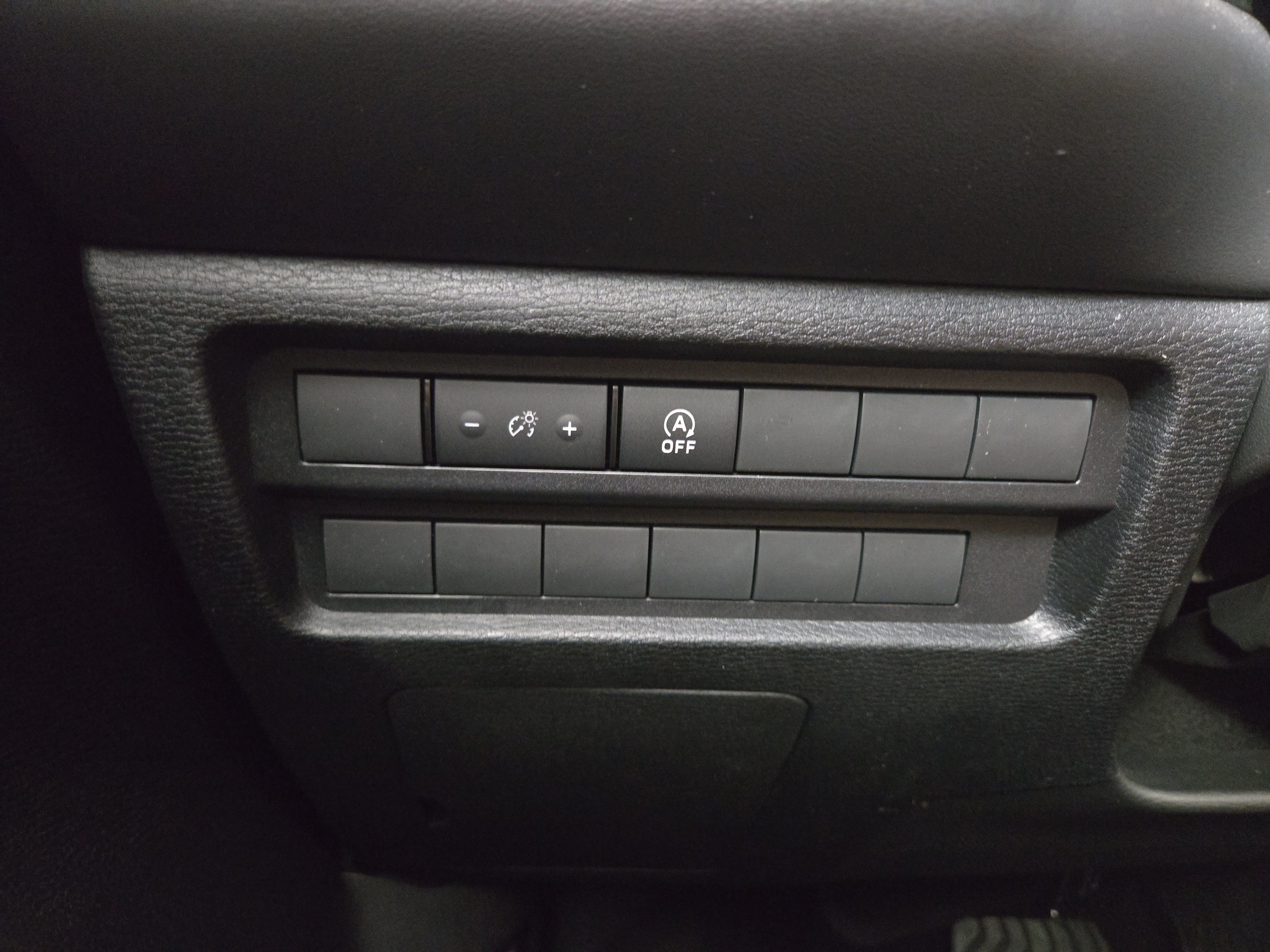 New 2026 Mitsubishi Outlander LE FWD image 29