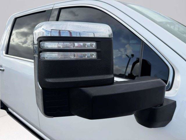 Used 2022 GMC Sierra 3500 Denali AWD/4WD image 9