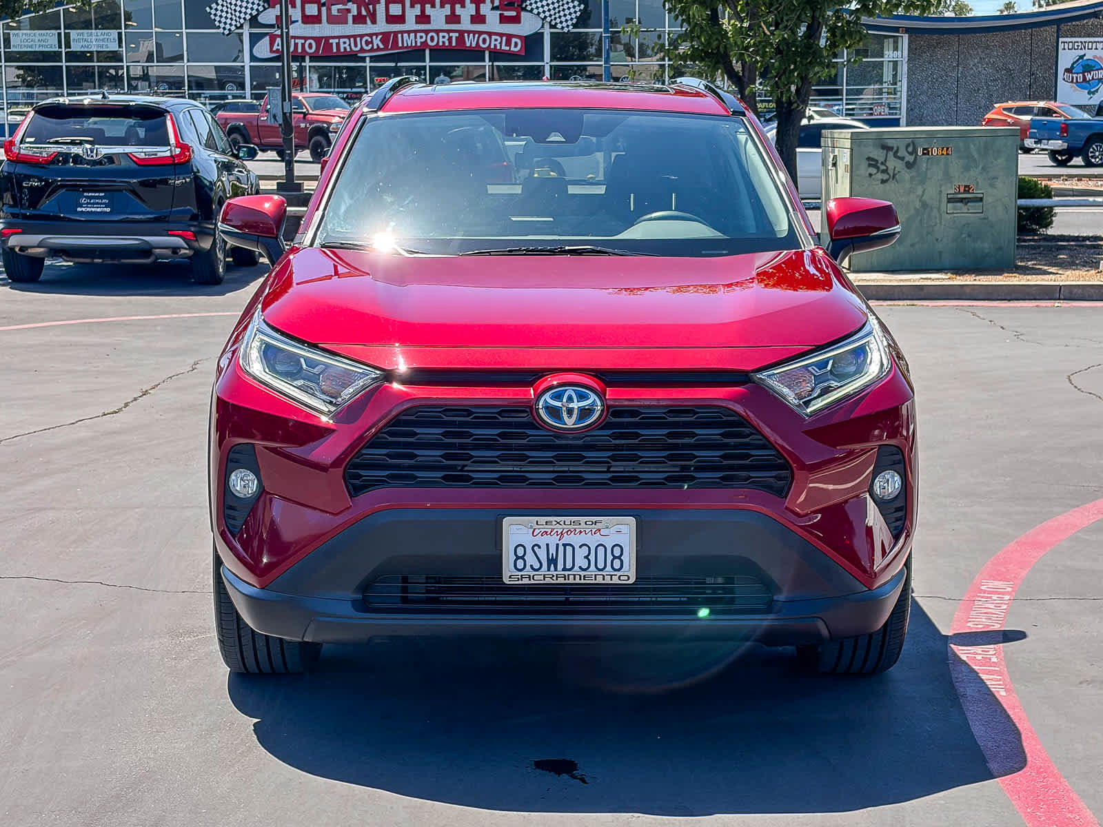 Used 2020 Toyota RAV4 XLE w/ Convenience Package AWD/4WD image 6