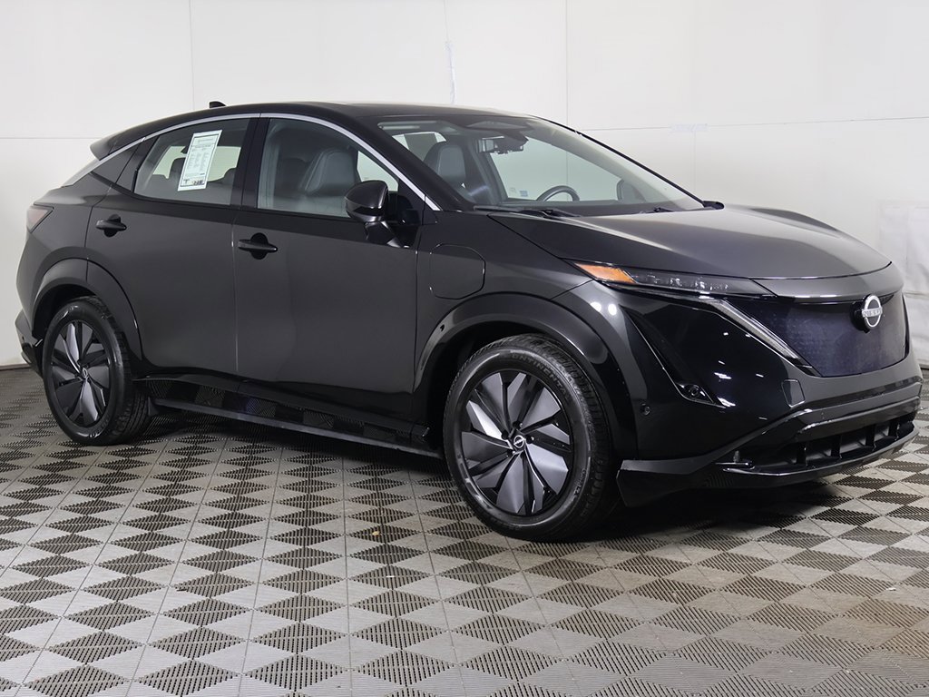 Used 2023 Nissan Ariya FWD image 2