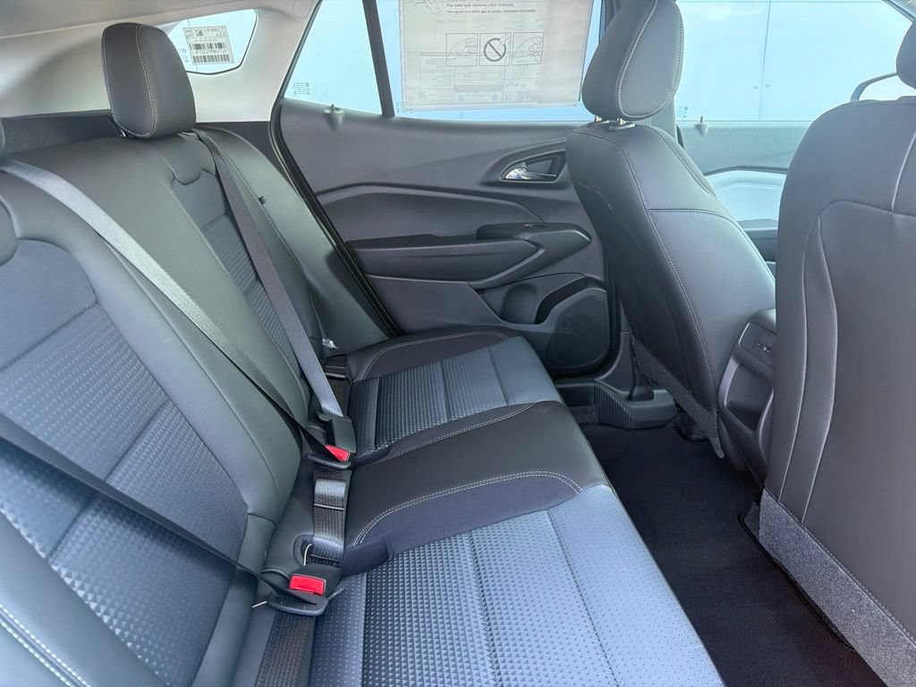 New 2026 Chevrolet Trax LT FWD image 6