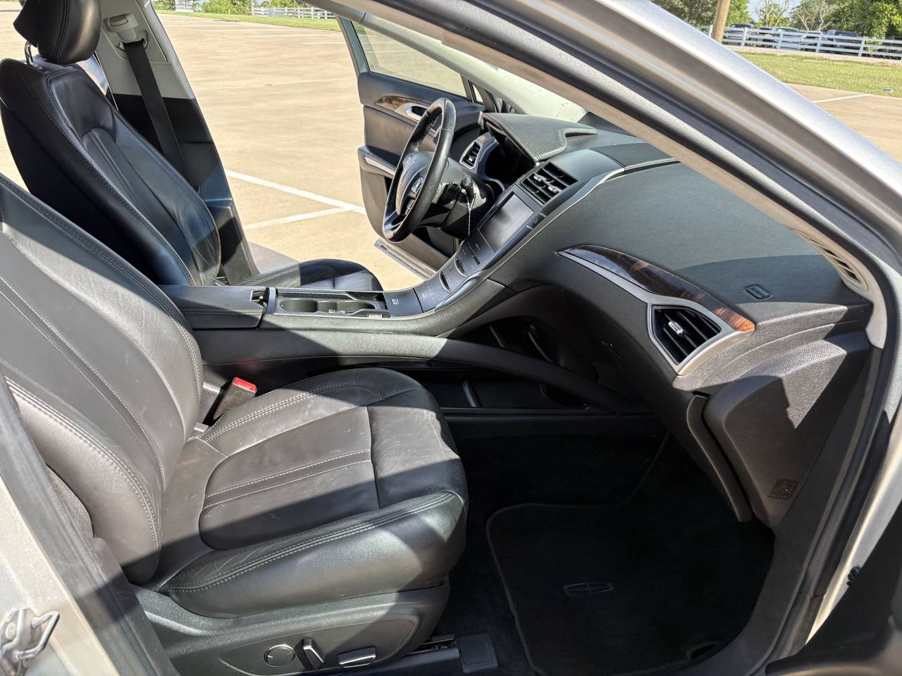 Used 2013 Lincoln MKZ FWD image 11