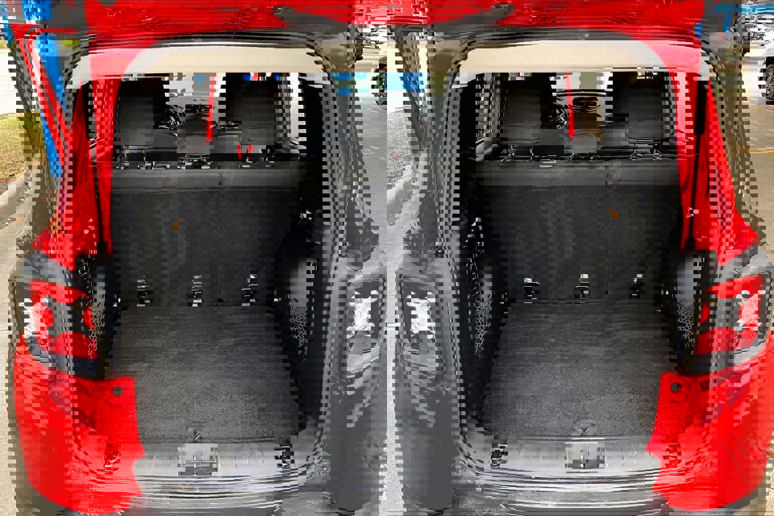 Used 2016 Jeep Renegade Trailhawk image 34