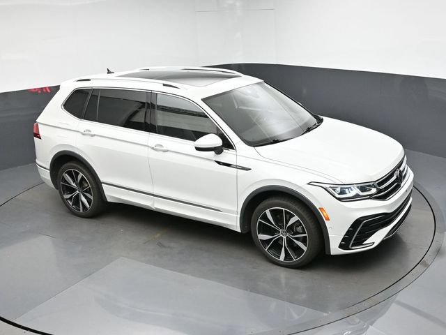 Used 2022 Volkswagen Tiguan SEL R-Line AWD/4WD image 18