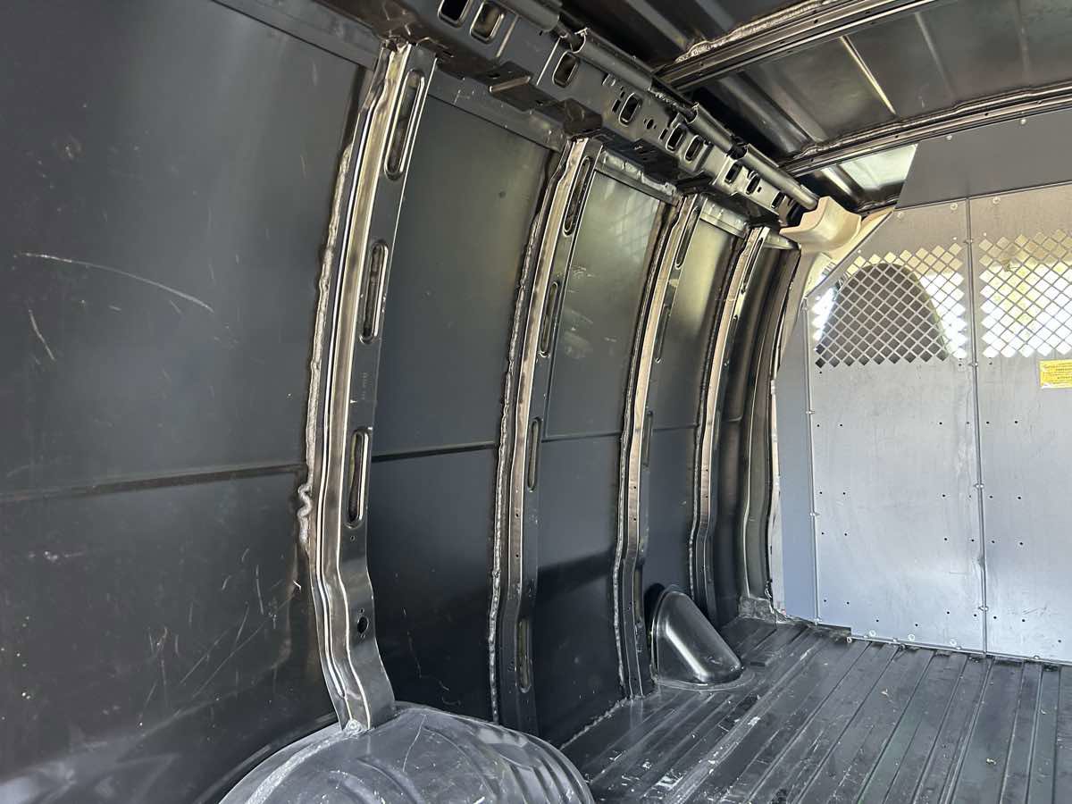 Used 2013 Chevrolet Express 1500 w/ Power Package image 19