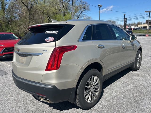 Used 2017 Cadillac XT5 Luxury w/ Driver Awareness Package image 3