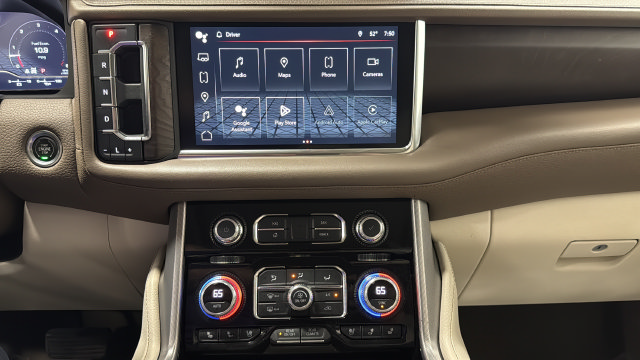 Used 2022 GMC Yukon Denali AWD/4WD image 12