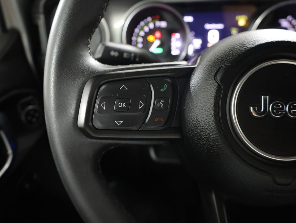 Used 2023 Jeep Wrangler Unlimited AWD/4WD image 25