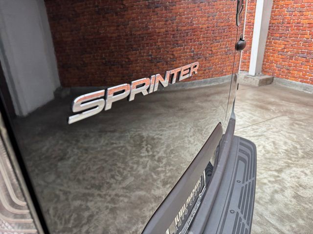 Used 2023 Mercedes-Benz Sprinter 2500 image 3