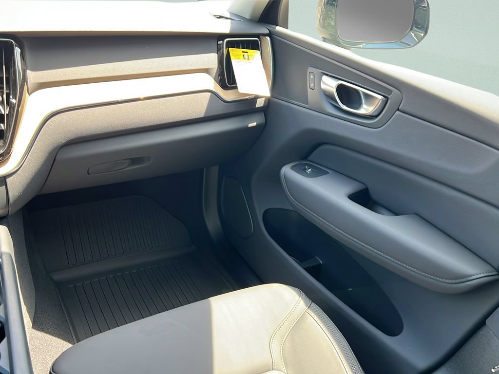 New 2026 Volvo XC60 T8 Plus AWD/4WD image 15