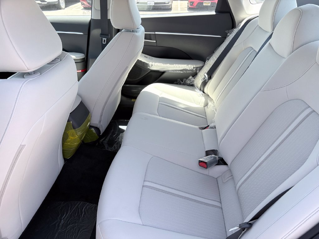 New 2026 Hyundai Sonata SE FWD image 6
