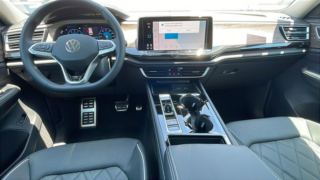 New 2025 Volkswagen Atlas SEL Premium R-Line image 17