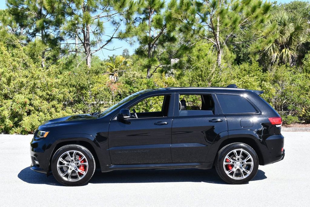 Used 2018 Jeep Grand Cherokee SRT AWD/4WD image 3