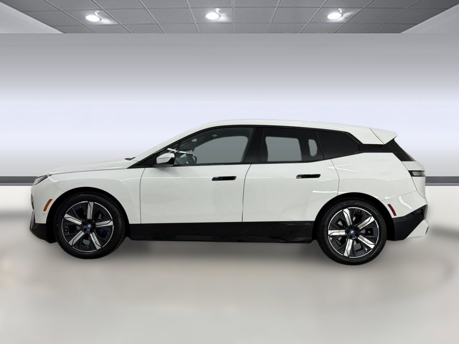 Certified 2023 BMW iX xDrive50 w/ Premium Package AWD/4WD image 2