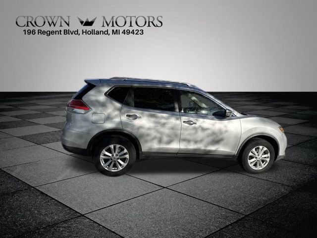 Used 2016 Nissan Rogue SV AWD/4WD image 8