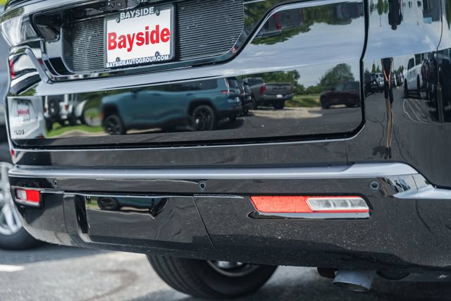 New 2026 Jeep Grand Wagoneer Summit AWD/4WD image 11