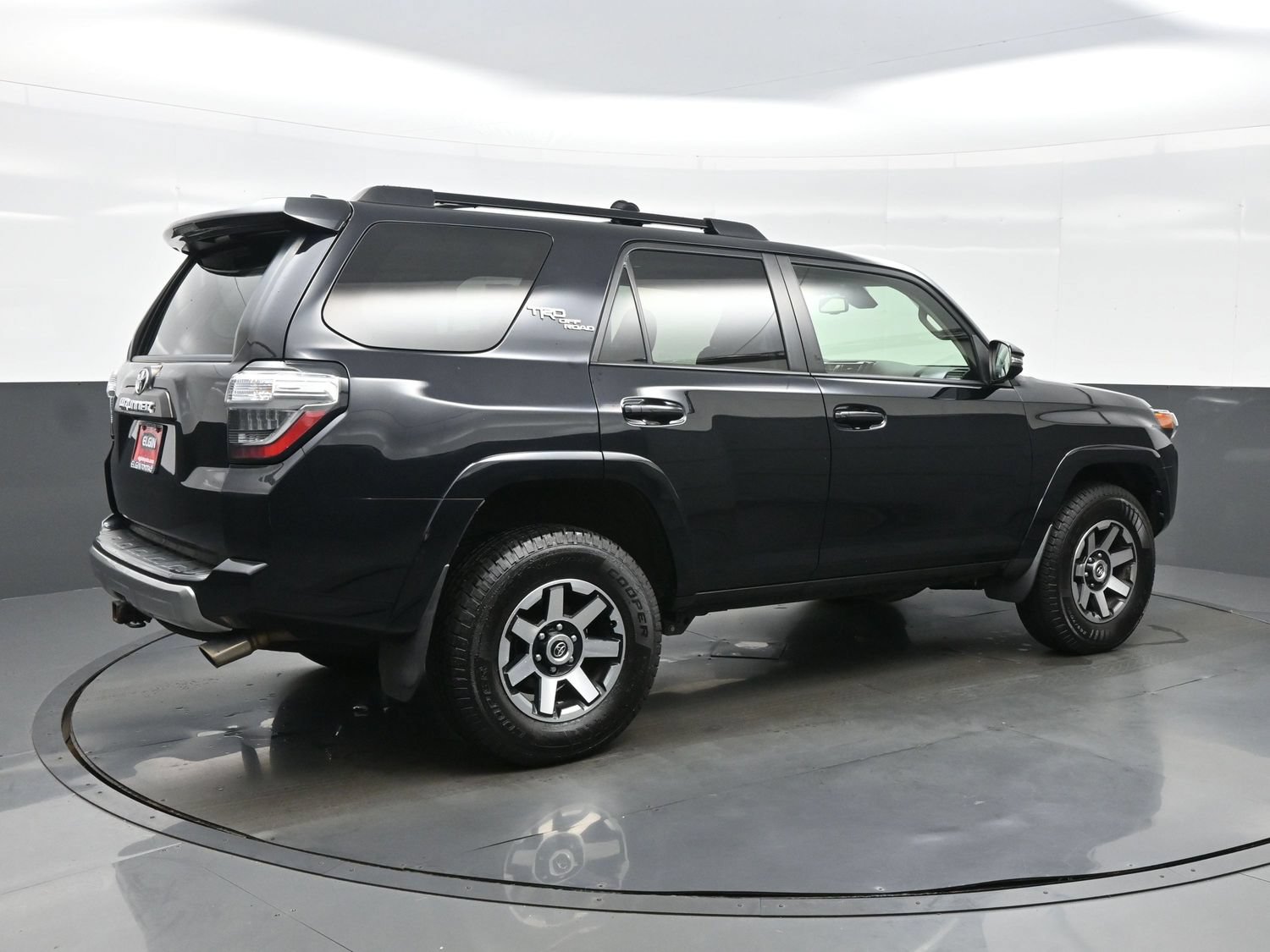 Used 2022 Toyota 4Runner TRD Off-Road Premium AWD/4WD image 6