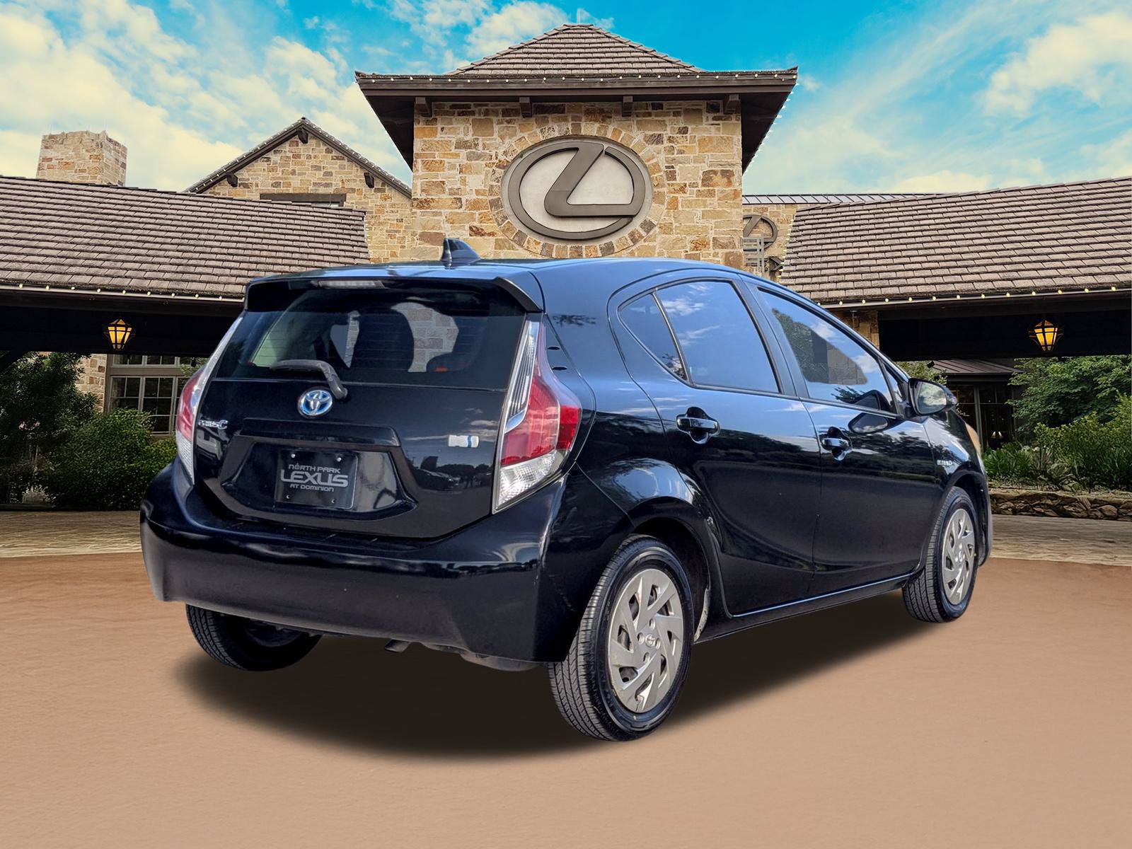 Used 2016 Toyota Prius C Two FWD image 2