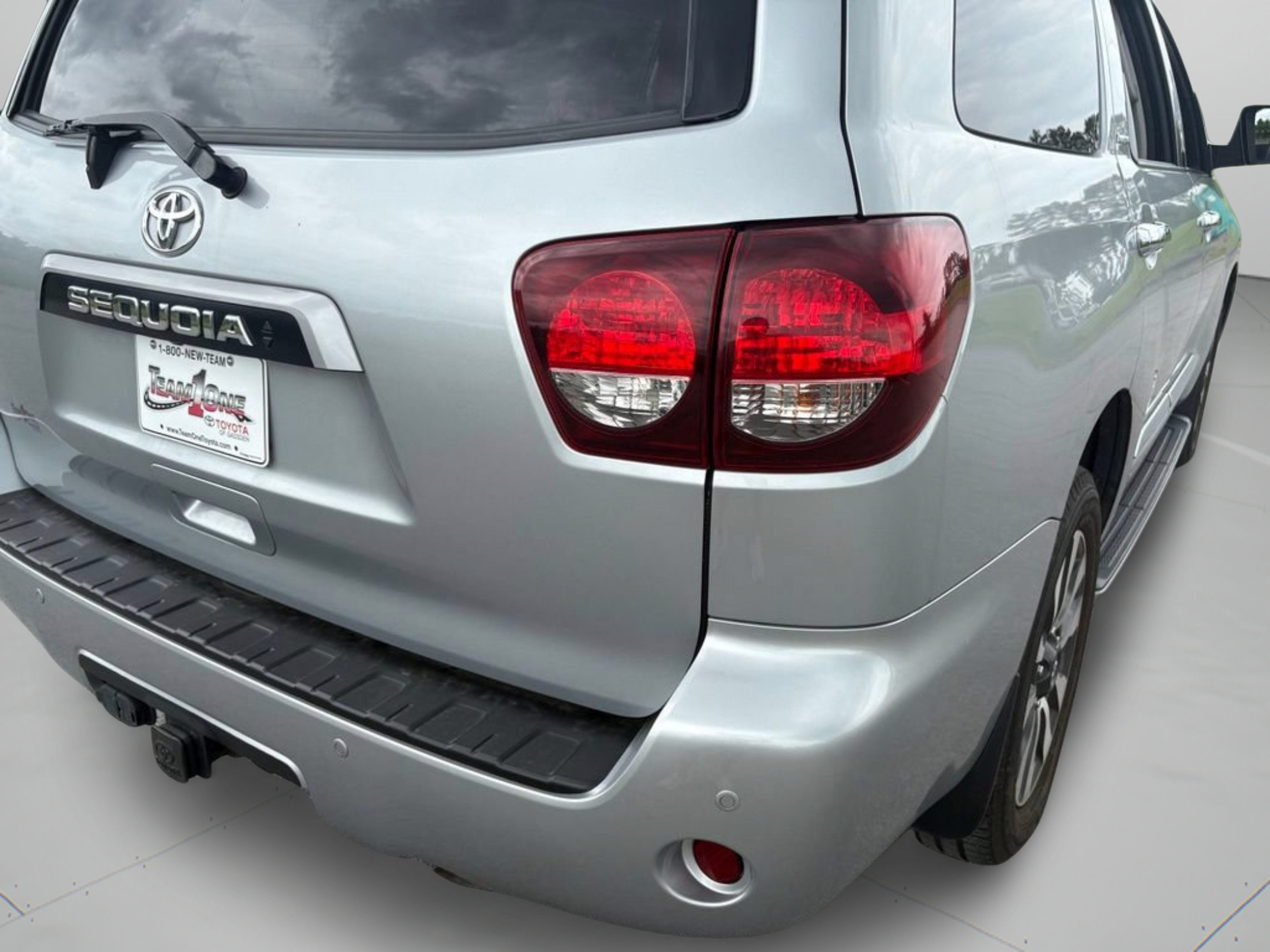 Certified 2021 Toyota Sequoia Limited w/ Safety & Convenience Package AWD/4WD image 38