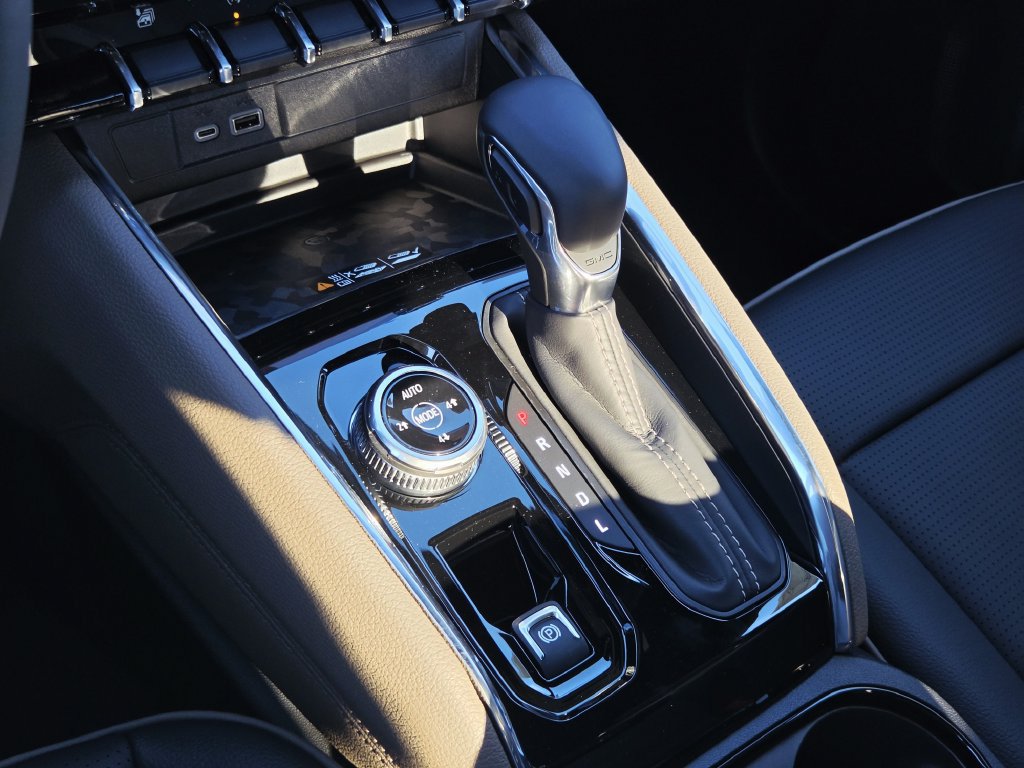 New 2026 GMC Canyon Denali AWD/4WD image 18