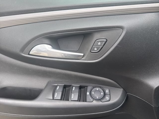 New 2025 Buick Envista Sport Touring FWD image 15