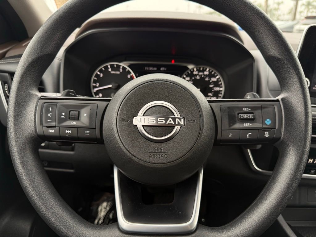 Certified 2023 Nissan Rogue SV image 23