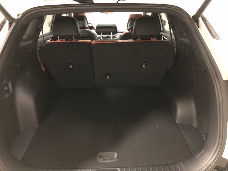 New 2026 Kia Sportage SX image 8