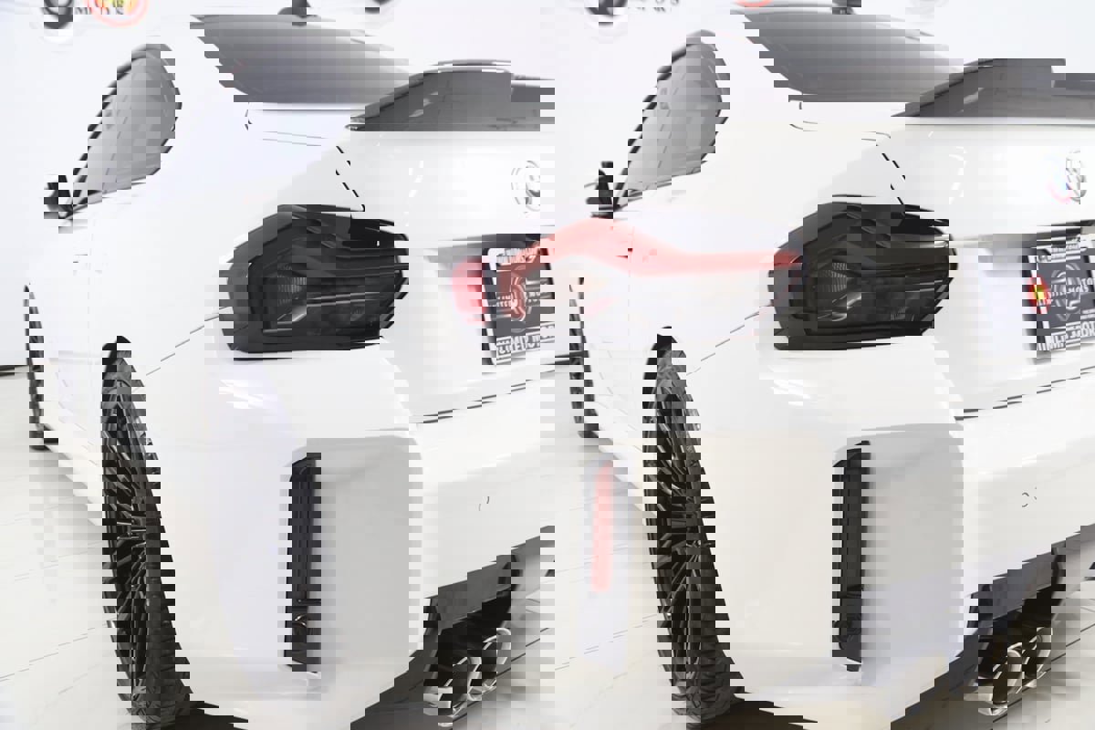 Used 2023 BMW M2 w/ Lighting Package image 31