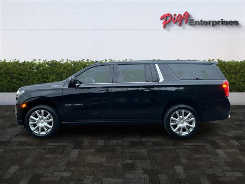 Used 2021 Chevrolet Suburban High Country w/ Premium Package image 3