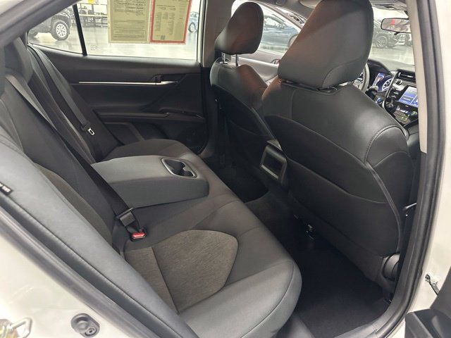 Used 2020 Toyota Camry LE FWD image 21