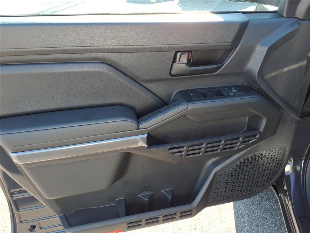 New 2026 Toyota Tacoma SR5 AWD/4WD image 9