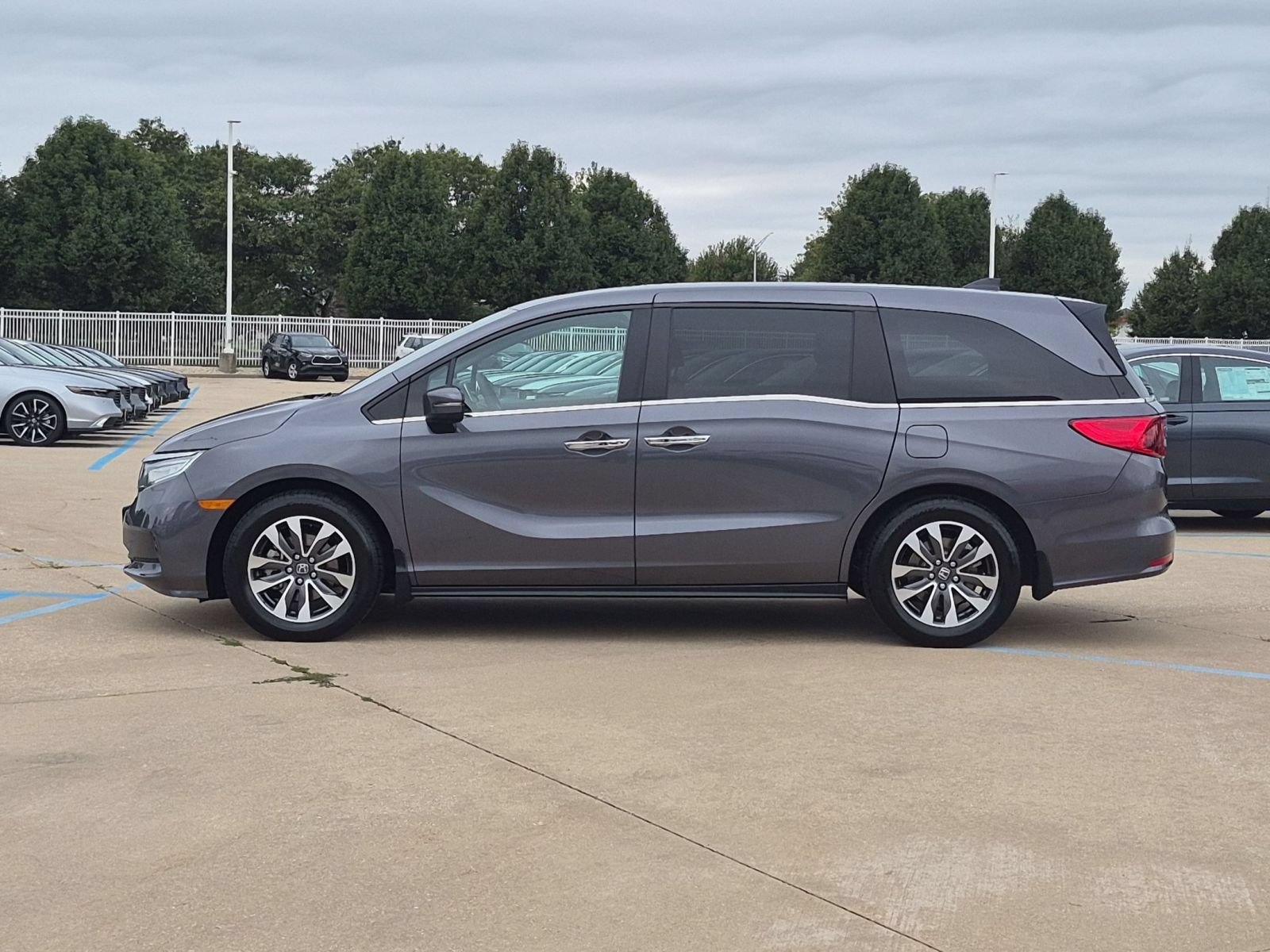 Used 2021 Honda Odyssey EX-L image 9