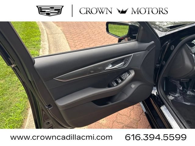 New 2026 Cadillac CT5 V AWD/4WD image 19