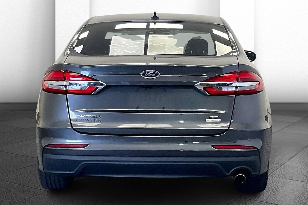 Used 2019 Ford Fusion SE video 3