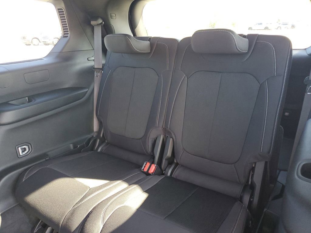 New 2025 Jeep Grand Cherokee L Laredo image 10