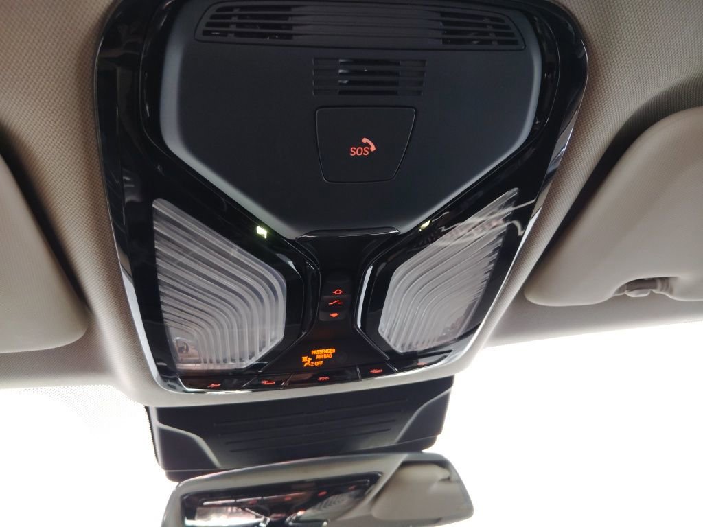 Used 2023 BMW X7 xDrive40i w/ Premium Package image 29