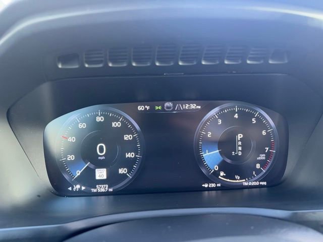Used 2021 Volvo XC90 T5 Momentum w/ Protection Package image 14