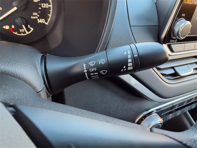 Certified 2025 Nissan Altima 2.5 S image 11