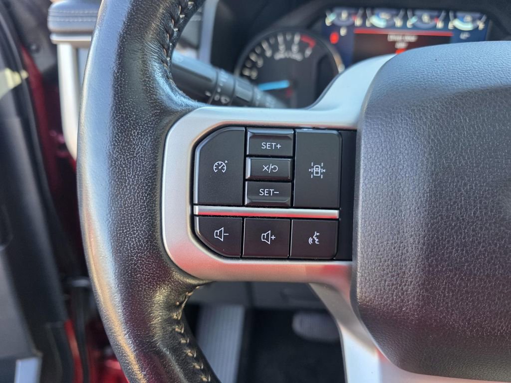 Used 2022 Ford Expedition XLT image 16