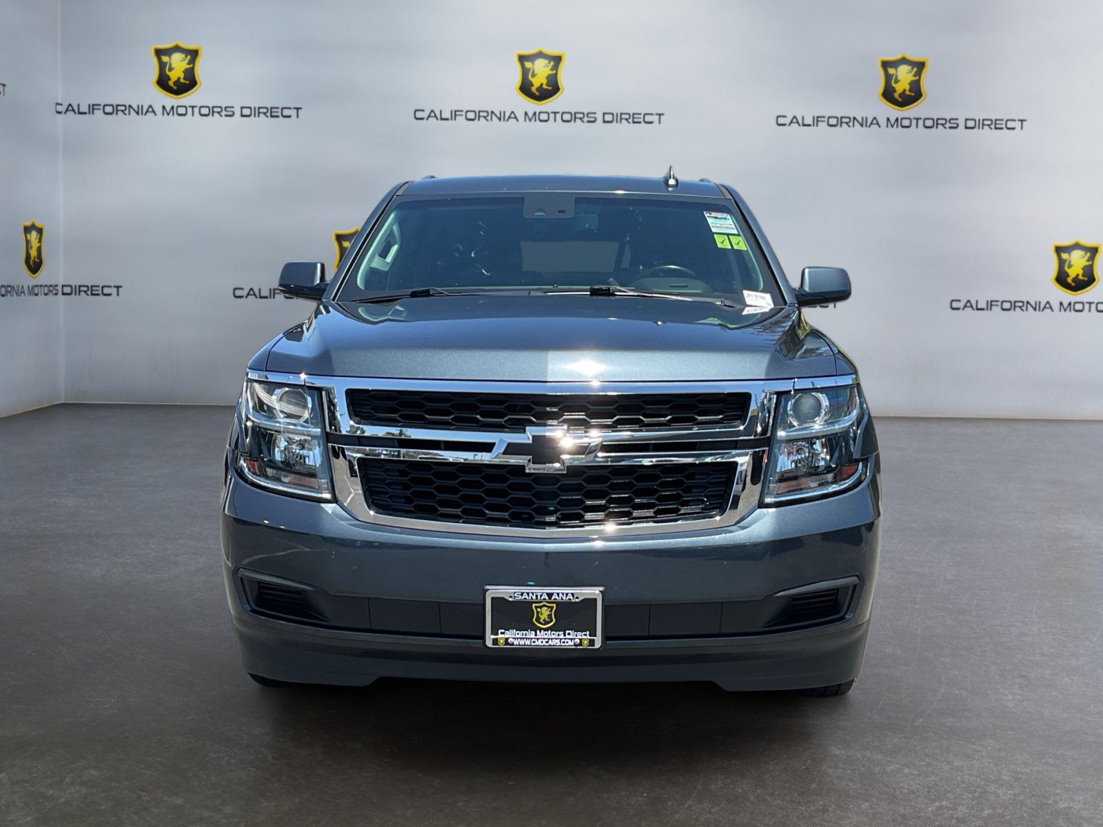Used 2020 Chevrolet Suburban LT RWD image 2