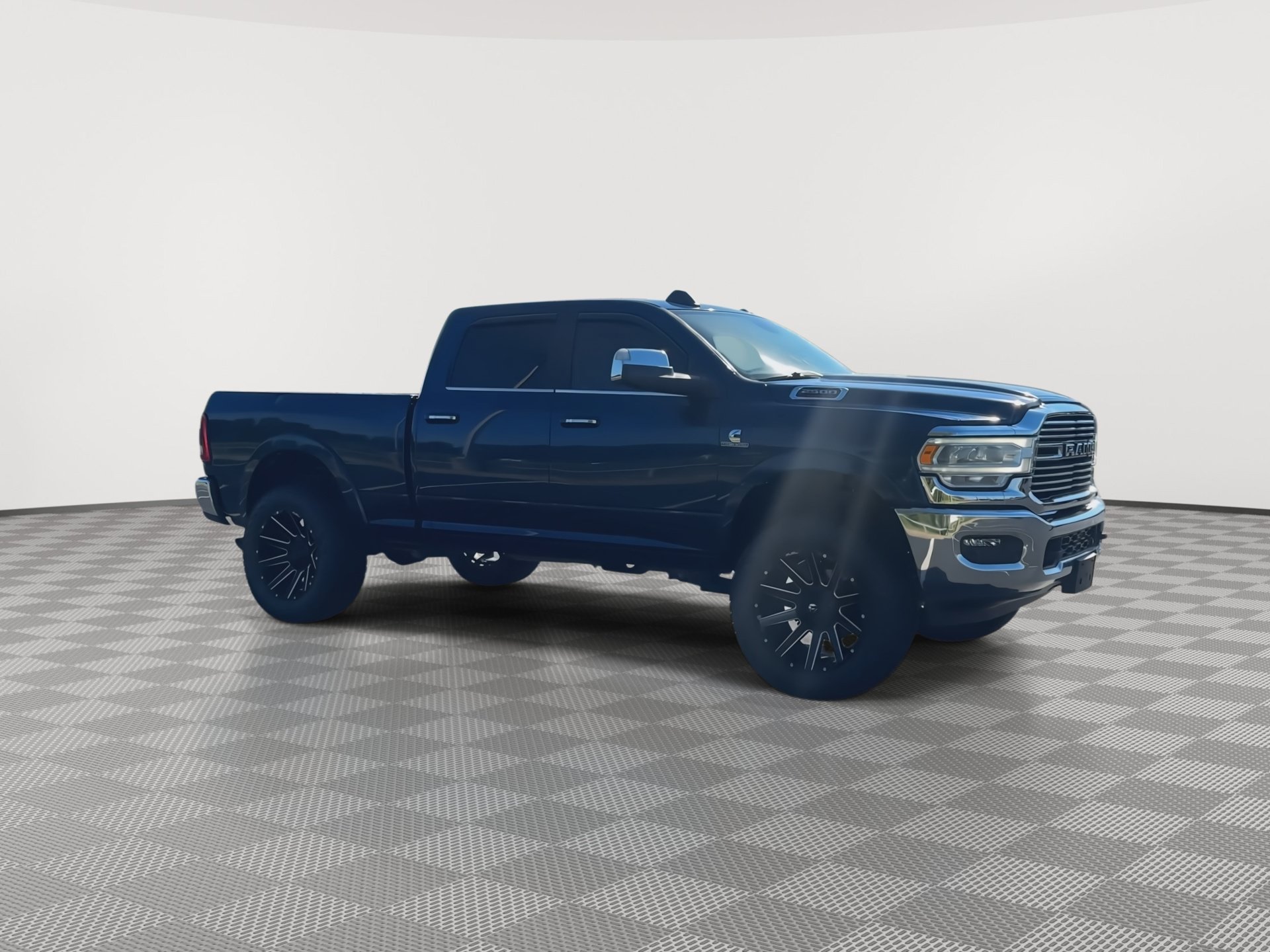 Used 2021 RAM 2500 Laramie AWD/4WD image 2