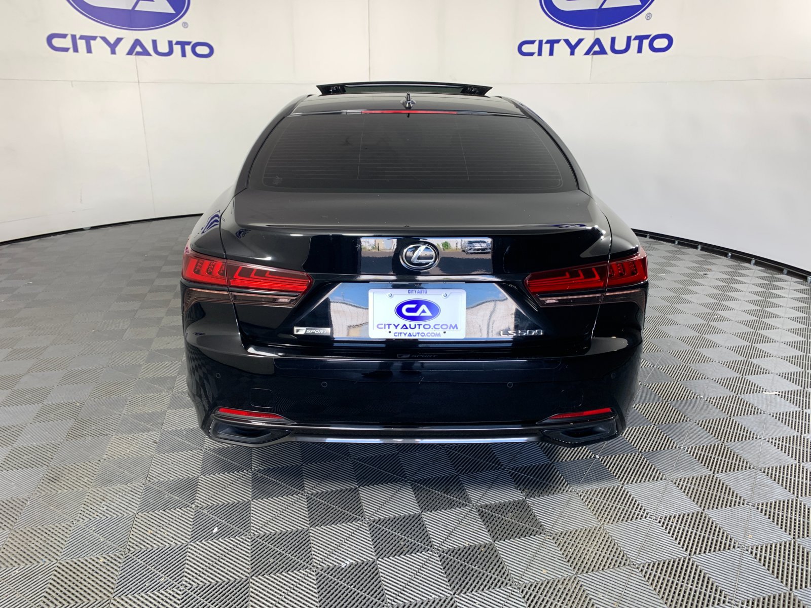 Used 2021 Lexus LS 500 F Sport w/ Accessory Package (Z2) RWD image 4