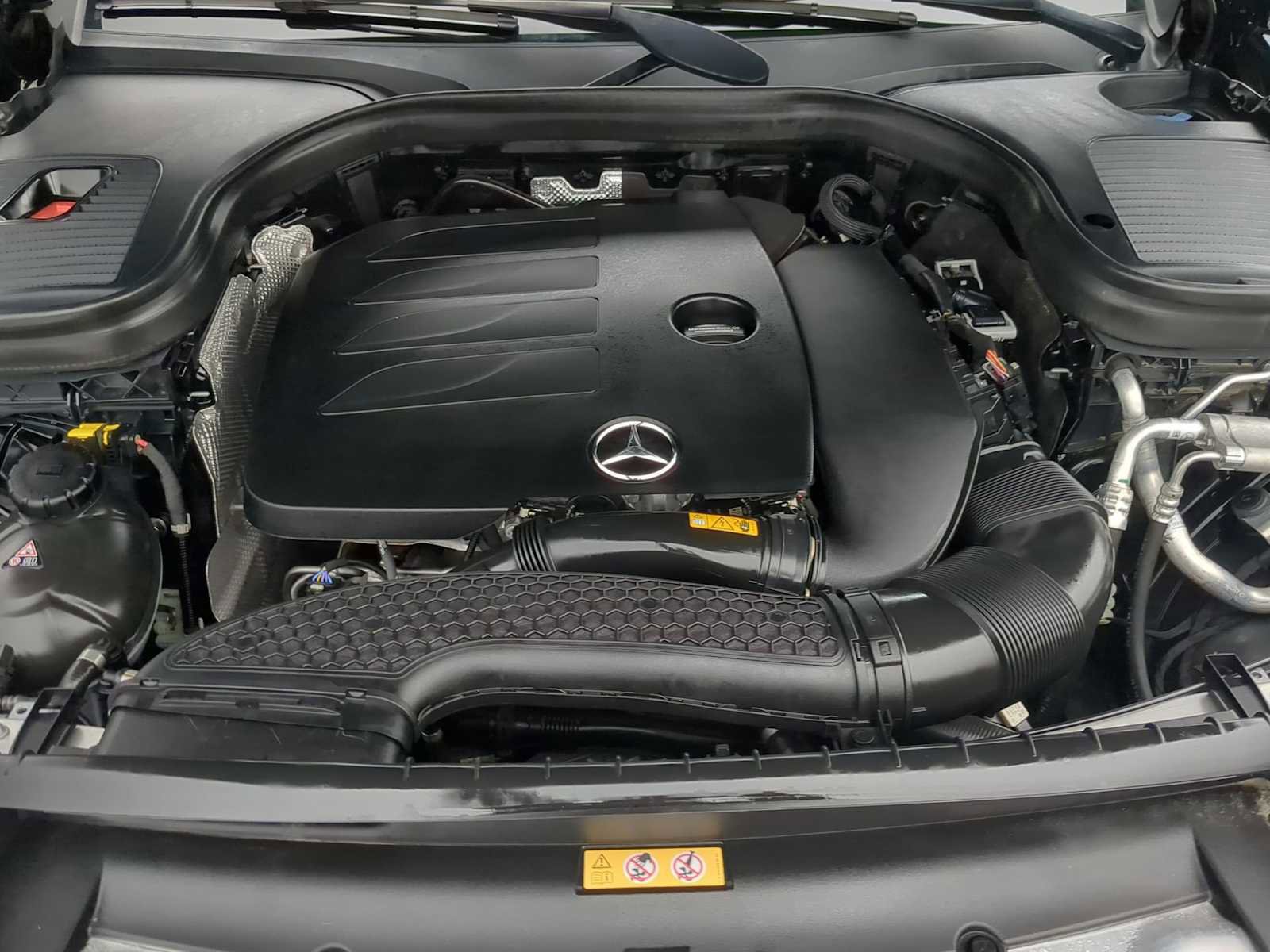 Used 2022 Mercedes-Benz GLC 300 4MATIC image 29
